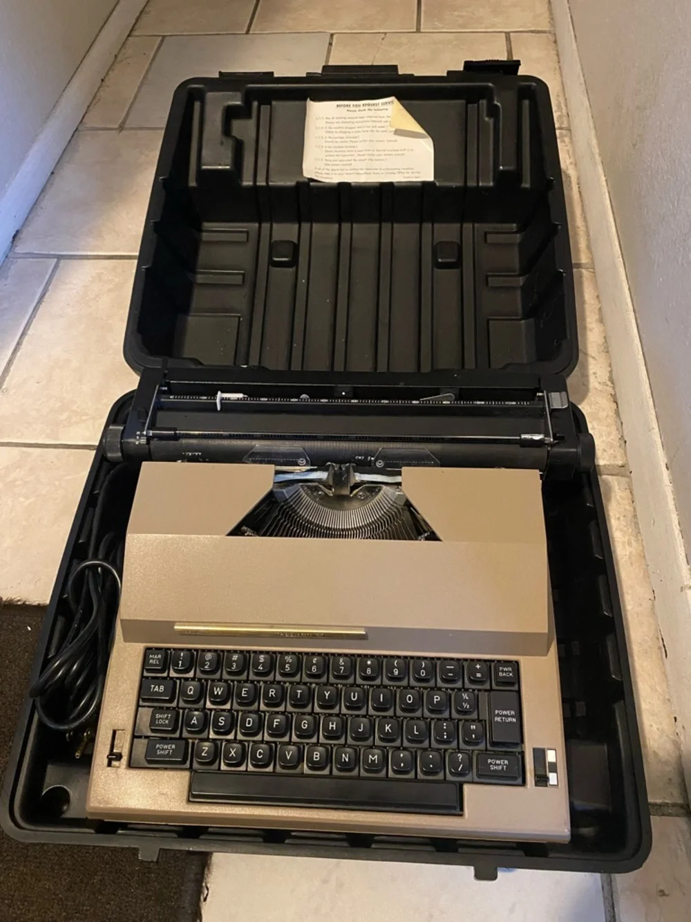 Vintage Beige Electric Typewriter in Carry Case